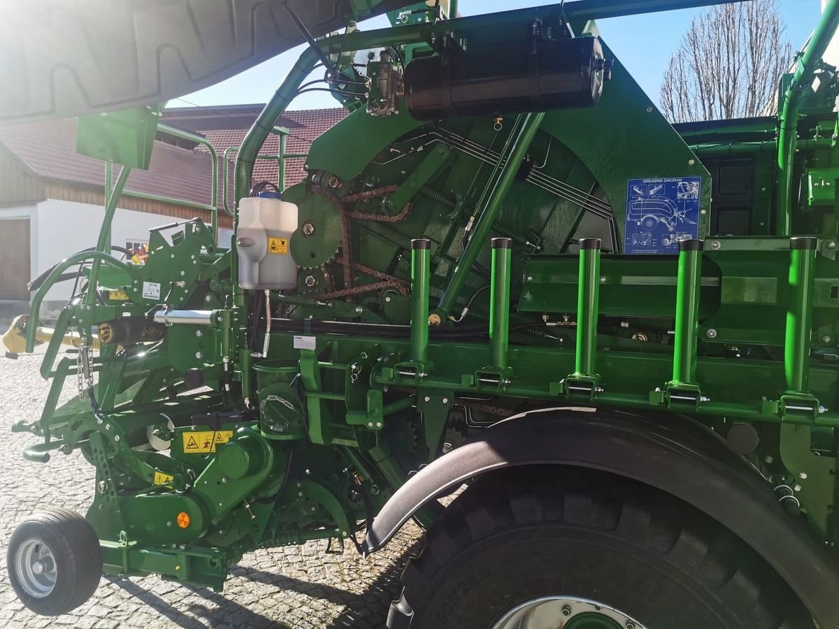 Press-/Wickelkombination des Typs McHale Fusion 4 Plus Press-Wickelkombination, Neumaschine in St. Marienkirchen (Bild 8)