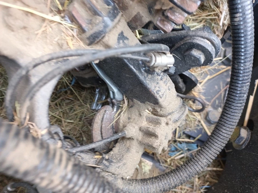 Press-/Wickelkombination des Typs New Holland BB 940 +/plus Parkland 425, Gebrauchtmaschine in Liebenwalde (Bild 4)