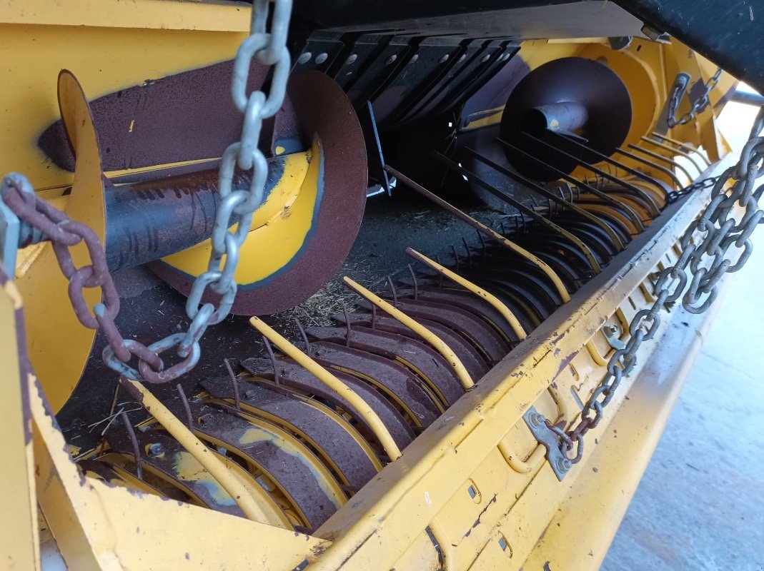 Press-/Wickelkombination des Typs New Holland BB 940 +/plus Parkland 425, Gebrauchtmaschine in Liebenwalde (Bild 21)