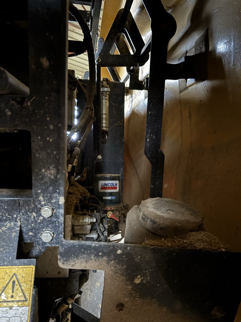 Press-/Wickelkombination typu New Holland ROLLBALER125COMBI, Gebrauchtmaschine v VERT TOULON (Obrázek 8)