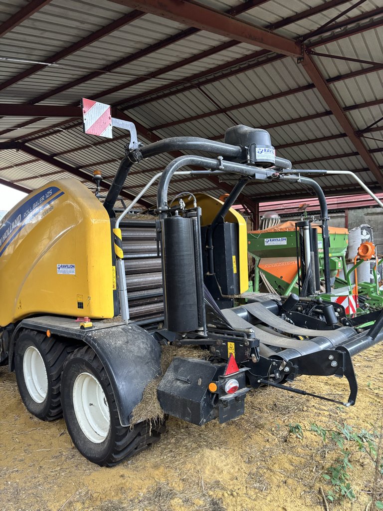 Press-/Wickelkombination typu New Holland ROLLBALER125COMBI, Gebrauchtmaschine v VERT TOULON (Obrázek 3)
