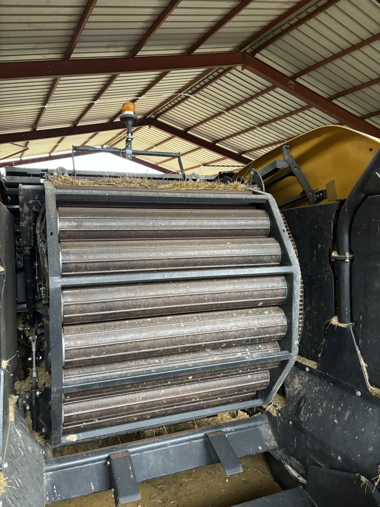 Press-/Wickelkombination typu New Holland ROLLBALER125COMBI, Gebrauchtmaschine v VERT TOULON (Obrázek 2)