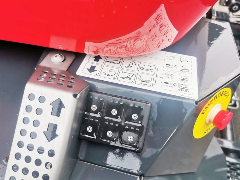 Press-/Wickelkombination des Typs Pöttinger Impress 155 VC Pro Press-Wickelkombination, Gebrauchtmaschine in St. Marienkirchen (Bild 15)