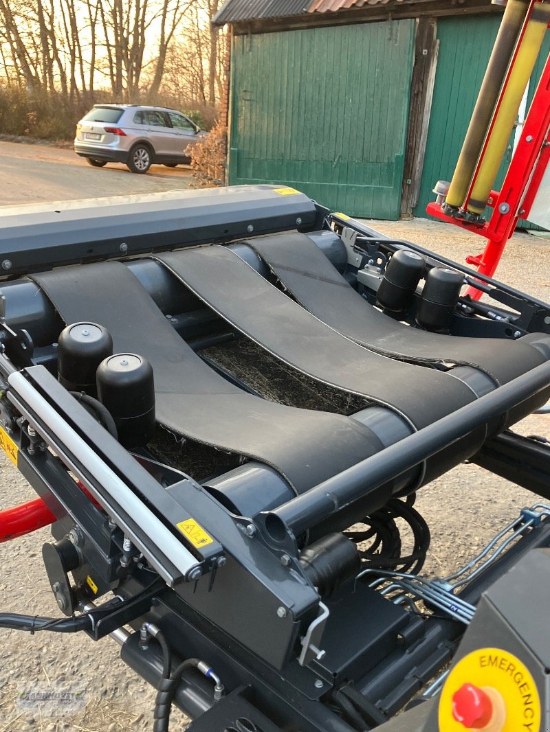 Press-/Wickelkombination des Typs Pöttinger IMPRESS 3130 FC PRO, Gebrauchtmaschine in Wiefelstede-Spohle (Bild 11)