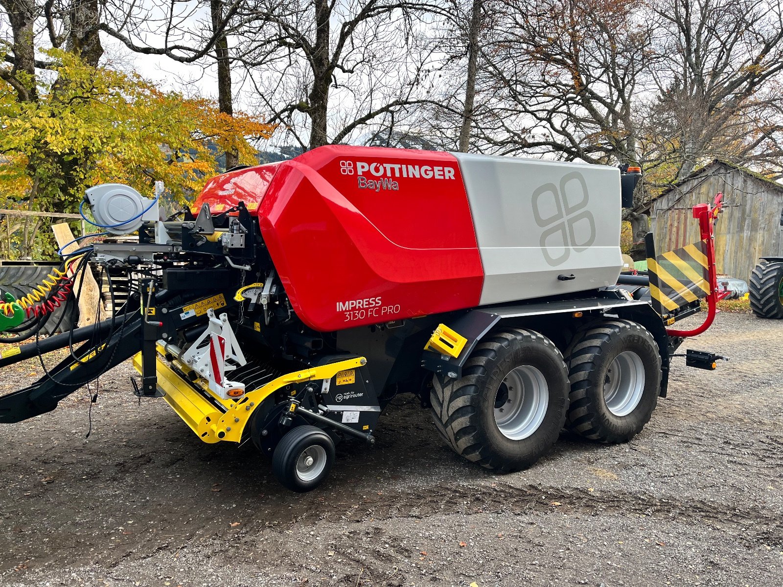 Press-/Wickelkombination des Typs Pöttinger Impress 3130 FC PRO, Gebrauchtmaschine in Rettenberg (Bild 1)