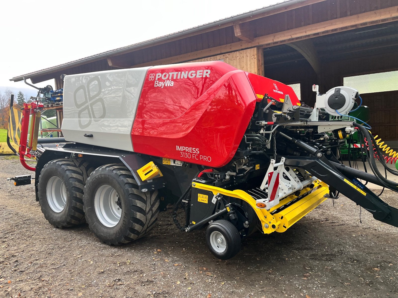 Press-/Wickelkombination des Typs Pöttinger Impress 3130 FC PRO, Gebrauchtmaschine in Rettenberg (Bild 2)