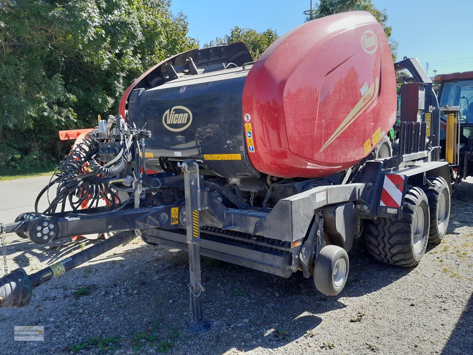 Press-/Wickelkombination Türe ait Vicon RF 3225, Gebrauchtmaschine içinde Langerringen (resim 1)