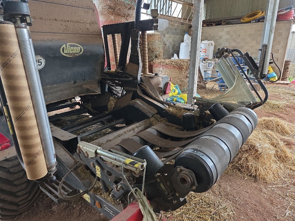 Press-/Wickelkombination des Typs Vicon RV 2160, Gebrauchtmaschine in Calmont (Bild 11)