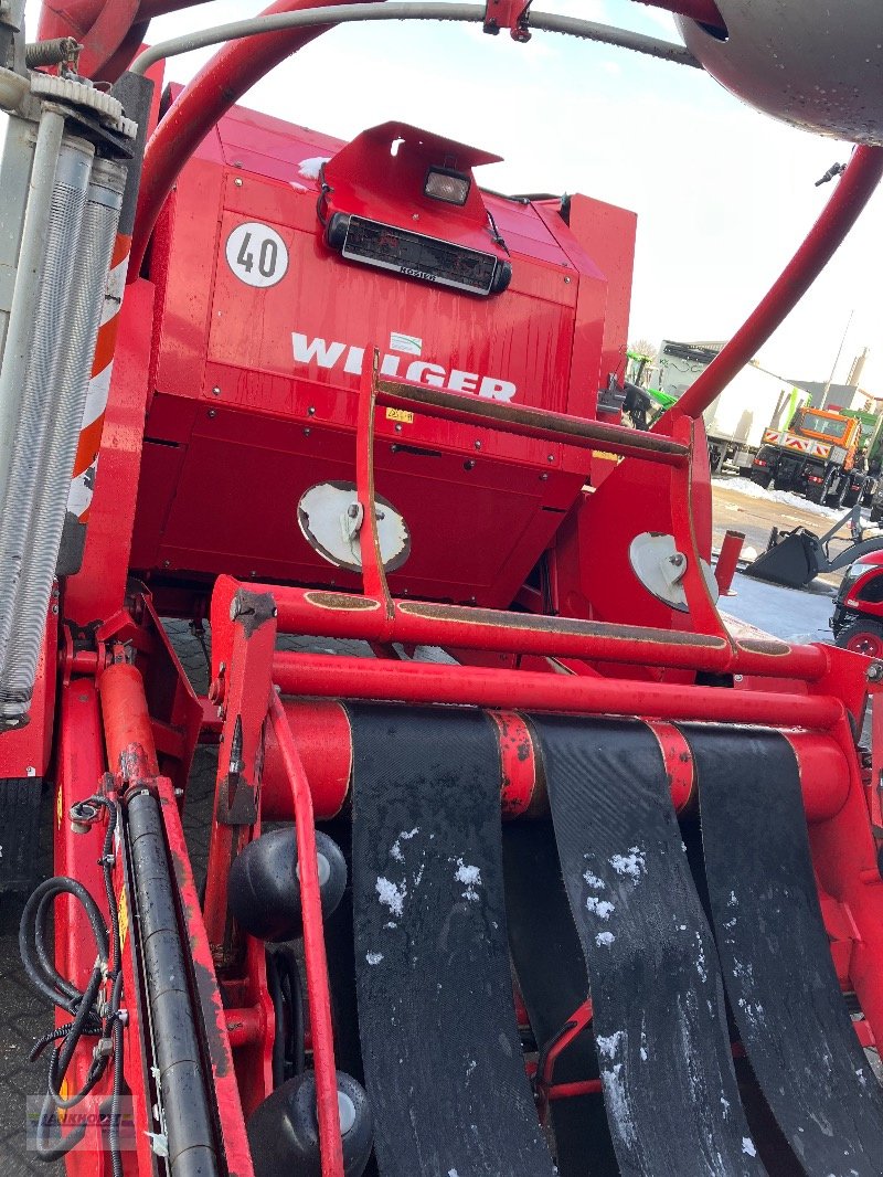 Press-/Wickelkombination του τύπου Welger DOUBLE ACTION RP 235, Gebrauchtmaschine σε Aurich (Φωτογραφία 4)