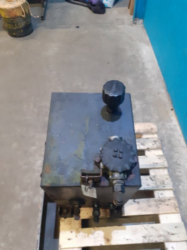Pumpe (Hydraulik) Türe ait Sonstige 8790, gebraucht içinde Hemmet (resim 4)