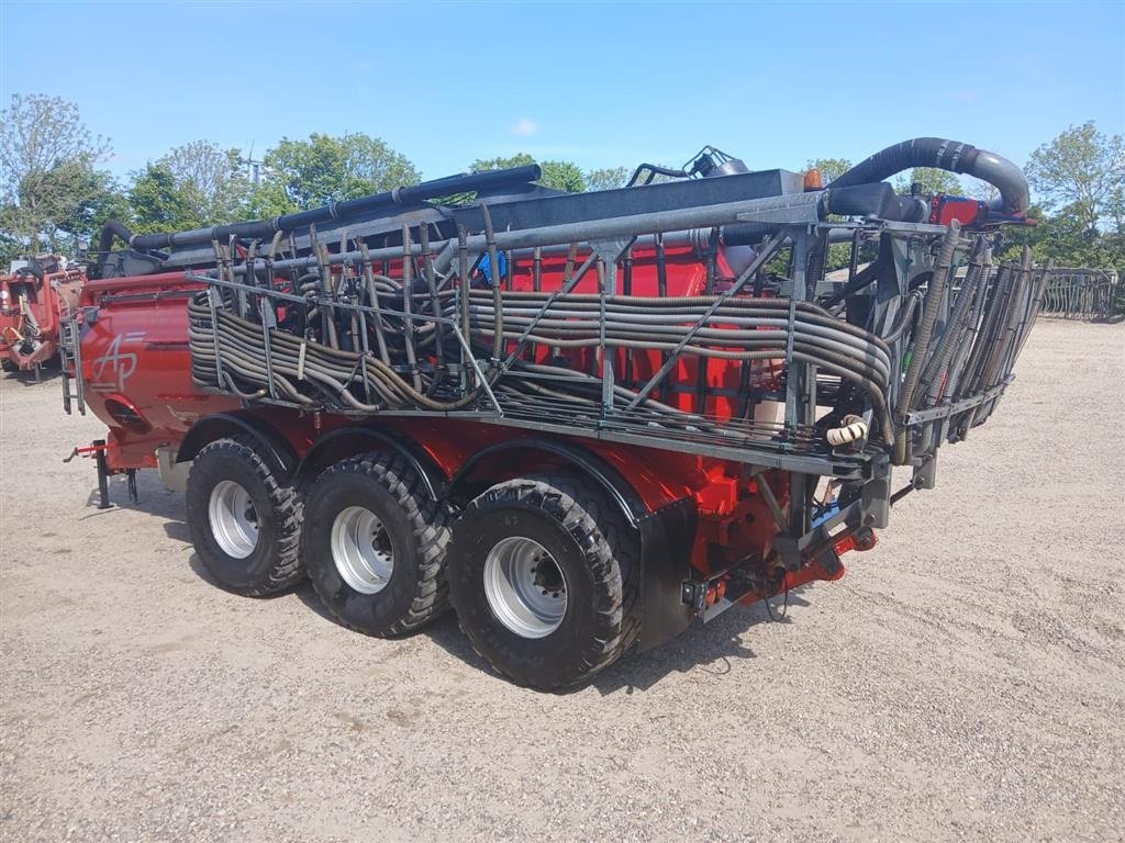 Pumpfass типа AP GV 25  m. 24 meter AP slangebom, Gebrauchtmaschine в Nykøbing Mors (Фотография 3)