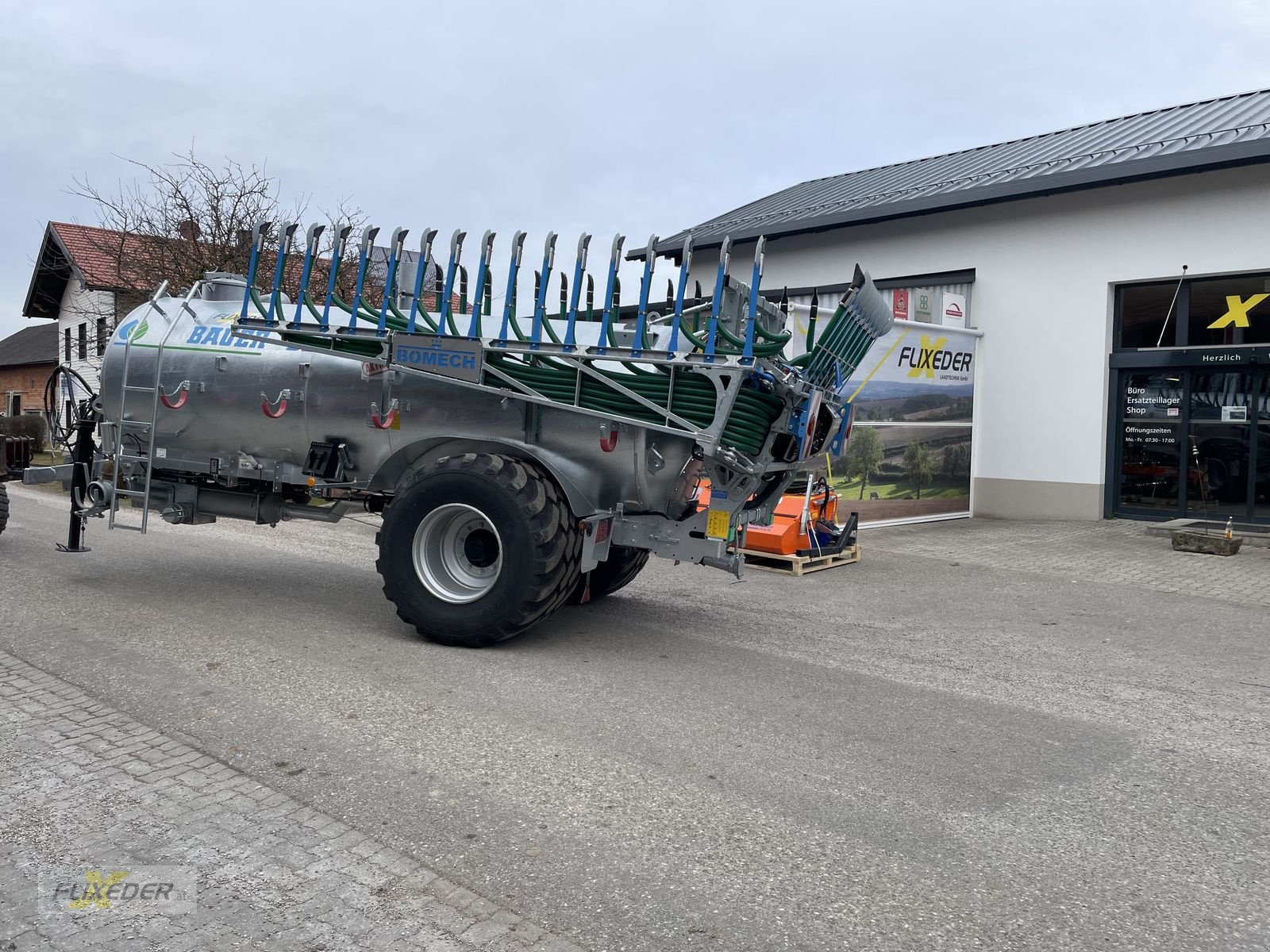 Pumpfass del tipo Bauer Bauer Blitz P92, Neumaschine In Pattigham (Immagine 2)