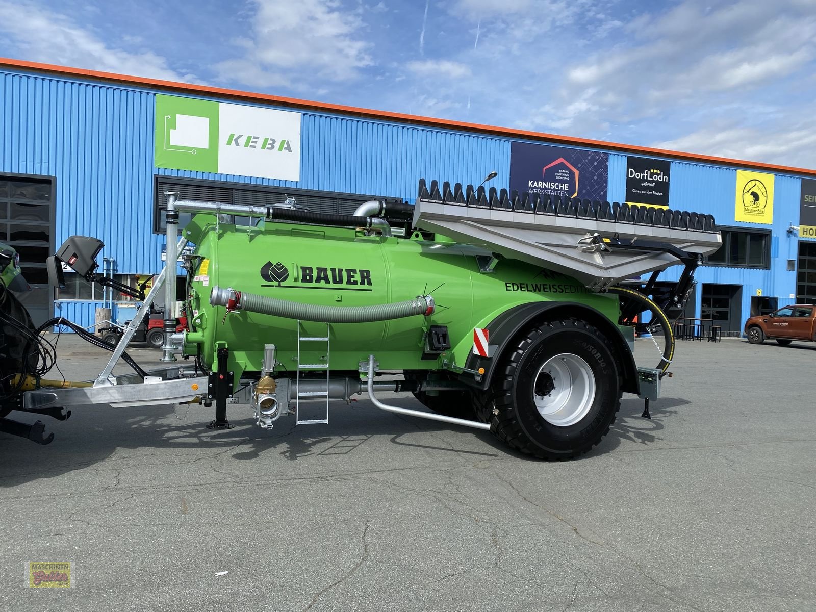 Pumpfass of the type Bauer PTW 9E Edelweiss Pumpfass mit Schleppfix SFA 9, Neumaschine in Kötschach (Picture 1)