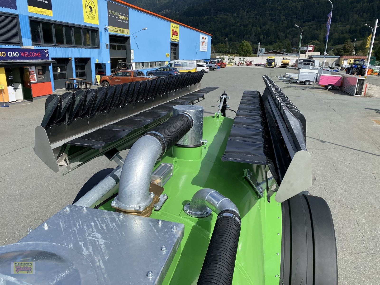 Pumpfass of the type Bauer PTW 9E Edelweiss Pumpfass mit Schleppfix SFA 9, Neumaschine in Kötschach (Picture 23)