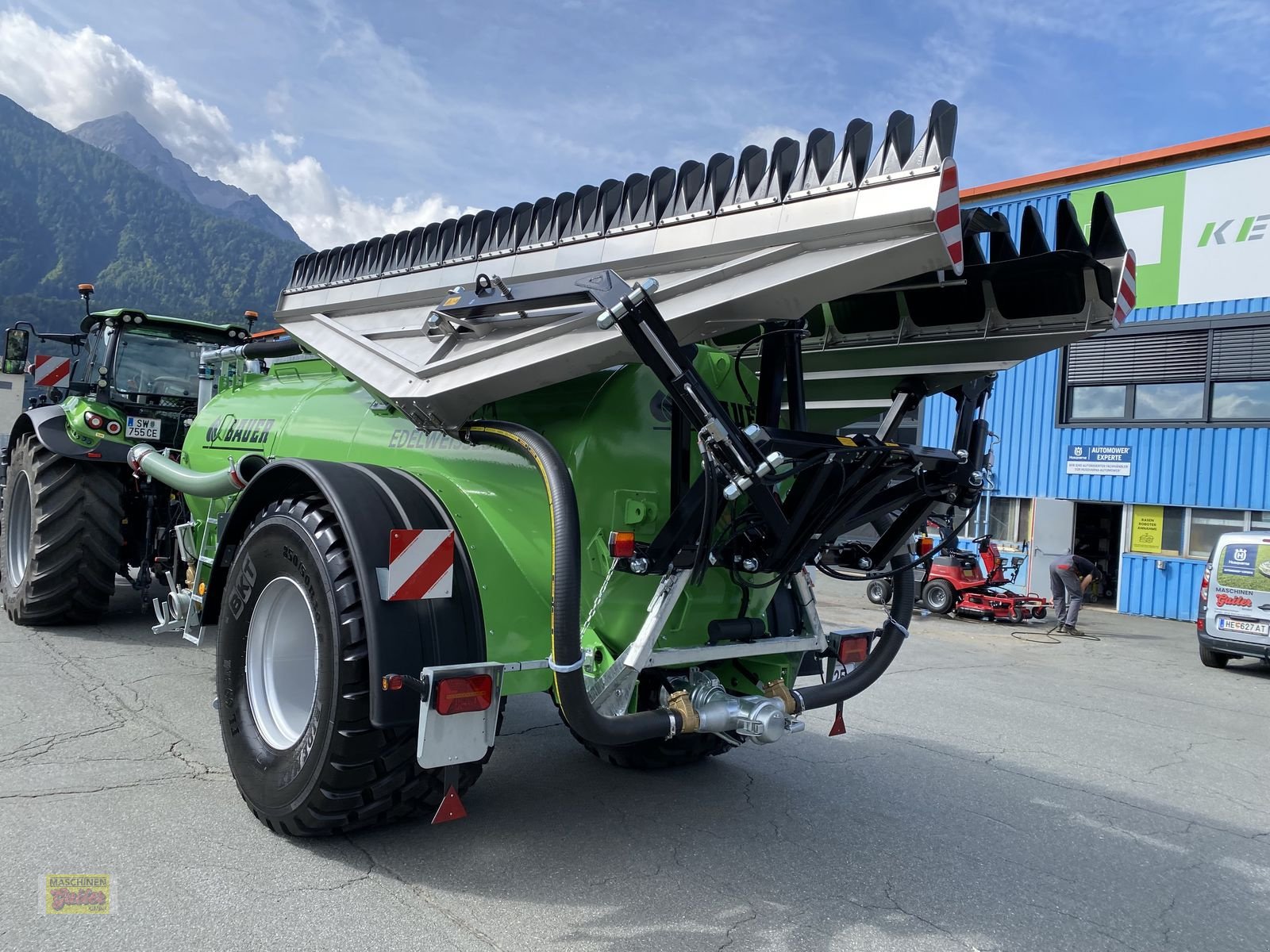 Pumpfass of the type Bauer PTW 9E Edelweiss Pumpfass mit Schleppfix SFA 9, Neumaschine in Kötschach (Picture 16)