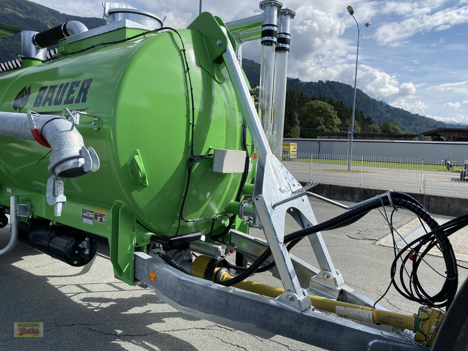 Pumpfass of the type Bauer PTW 9E Edelweiss Pumpfass mit Schleppfix SFA 9, Neumaschine in Kötschach (Picture 20)