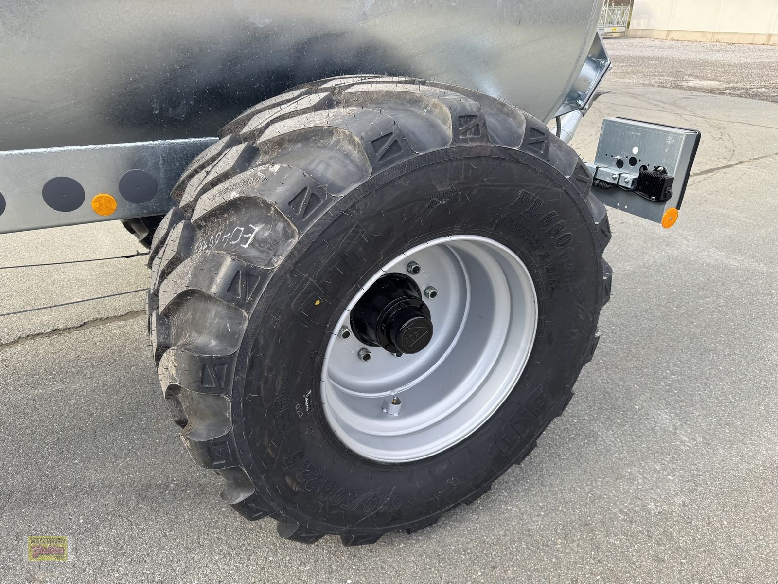 Pumpfass of the type Bauer V63 Vakuumfass mit 6250 Liter Inhalt, Neumaschine in Kötschach (Picture 19)