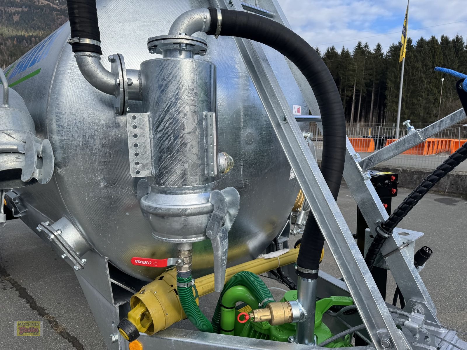 Pumpfass of the type Bauer V63 Vakuumfass mit 6250 Liter Inhalt, Neumaschine in Kötschach (Picture 14)