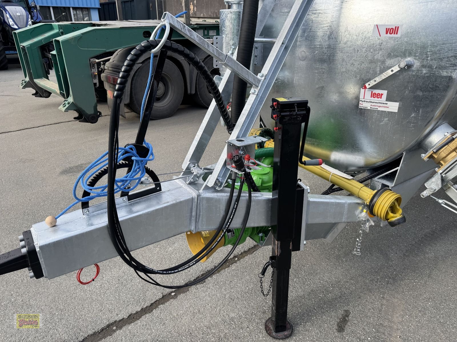 Pumpfass of the type Bauer V63 Vakuumfass mit 6250 Liter Inhalt, Neumaschine in Kötschach (Picture 15)