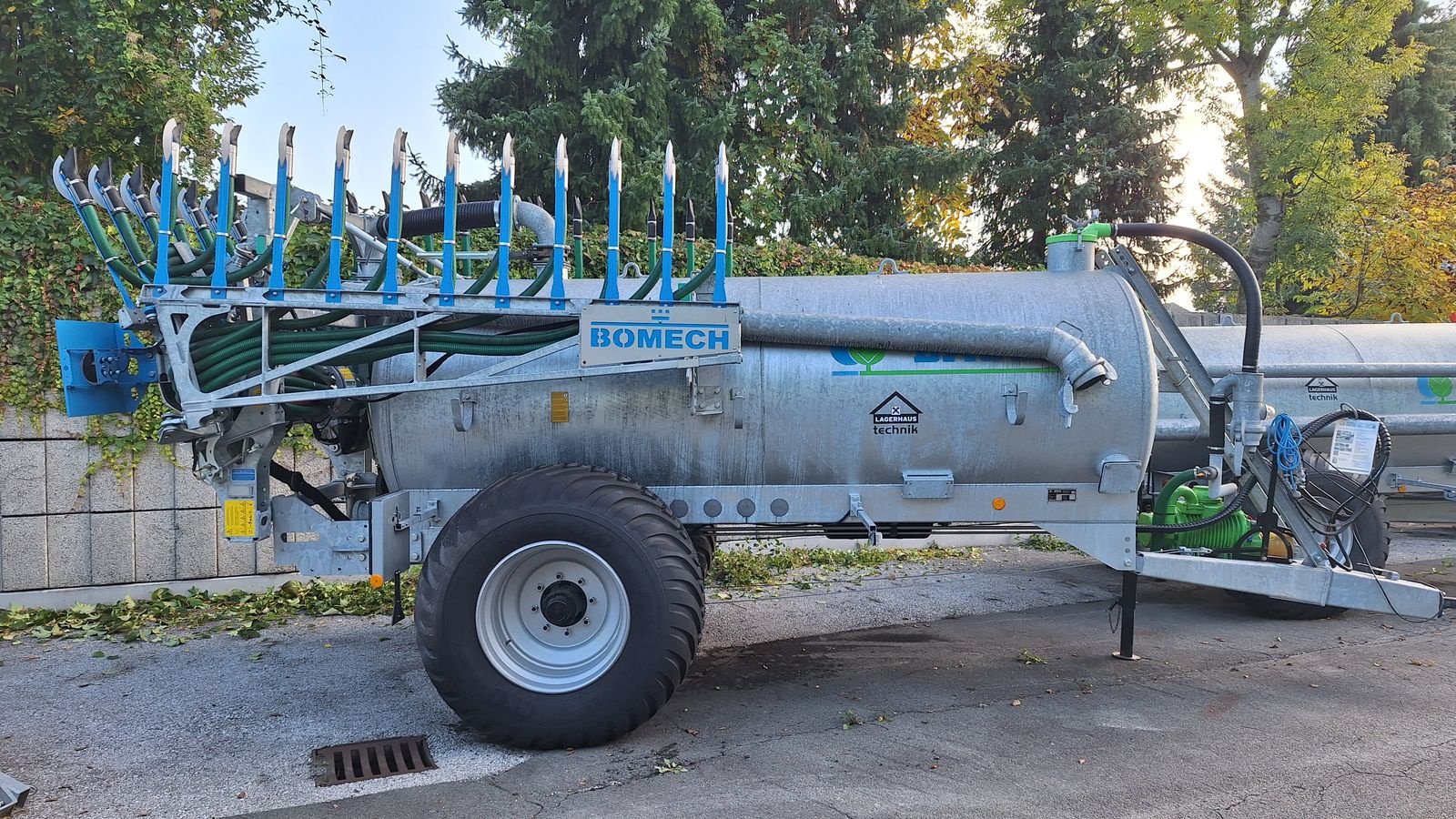 Pumpfass типа Bauer Vakuumfass V 81 mit Bomech Schleppschuhverteiler, Neumaschine в Bergheim (Фотография 2)