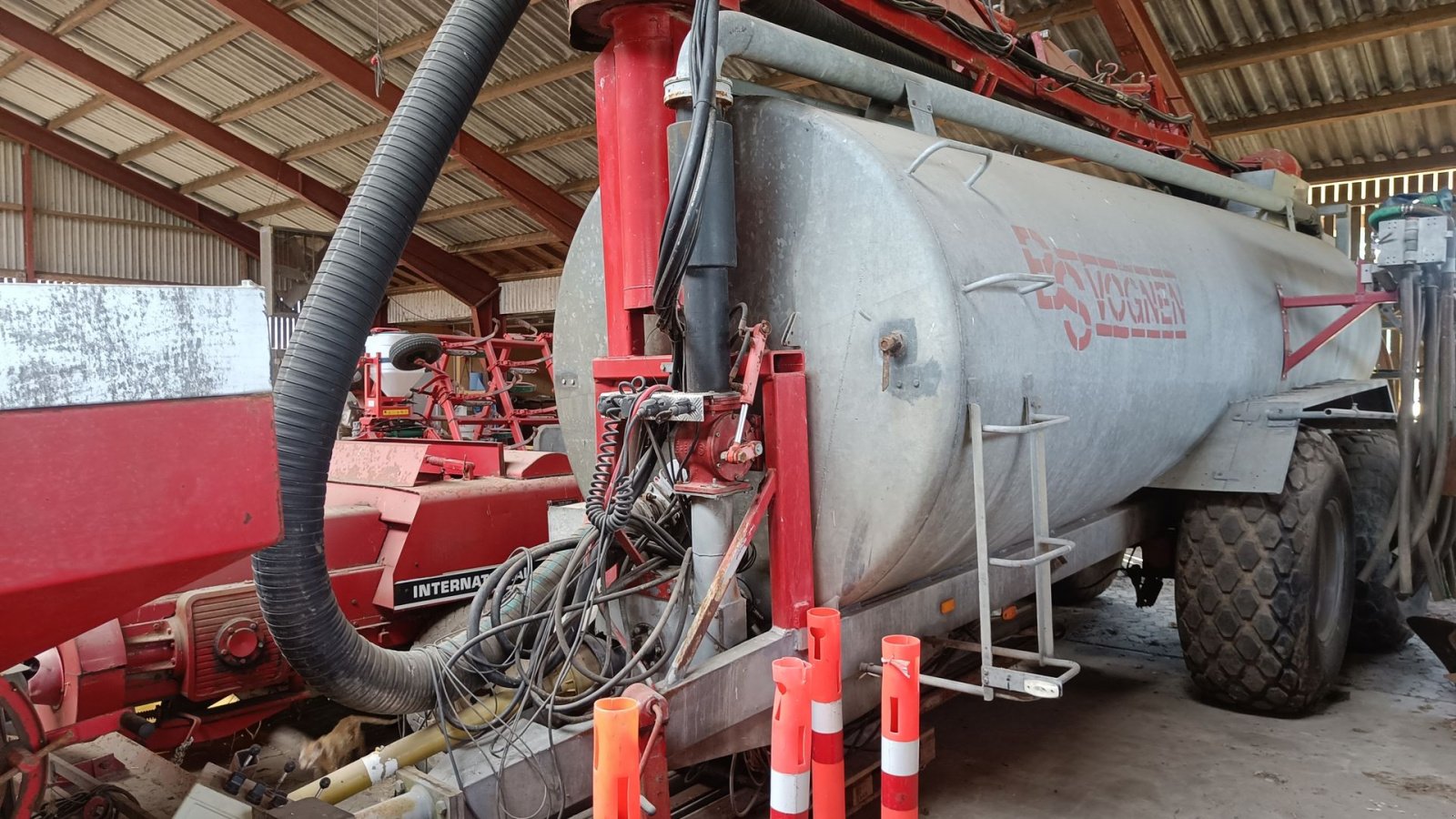Pumpfass typu Bs Vogenen 16 tons - galvaniseret Med 12/16 meter bom, pumpekran & flowmeter, Gebrauchtmaschine v Egtved (Obrázek 3)
