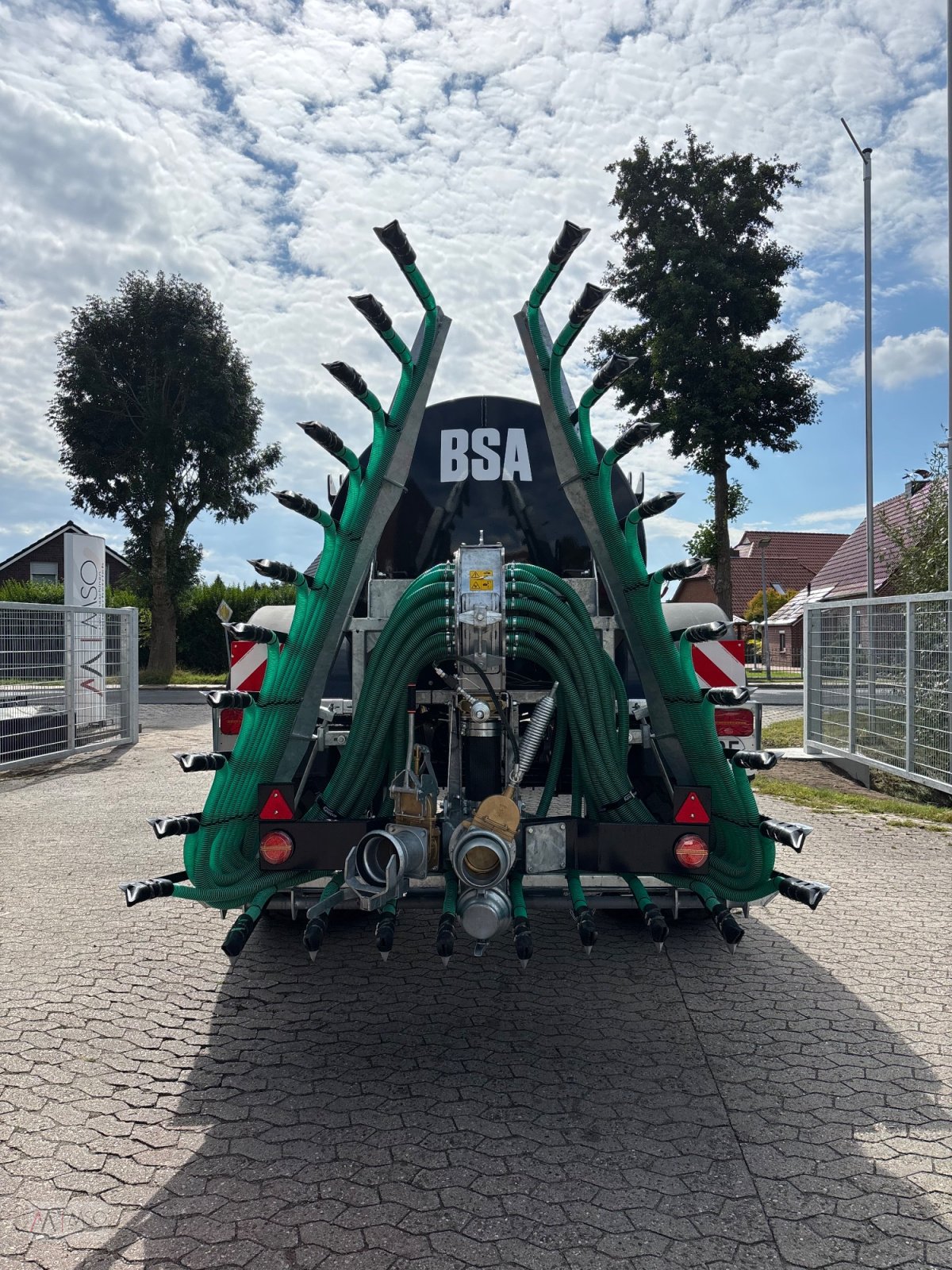 Pumpfass Türe ait BSA PTW 10 Pumptankwagen, Neumaschine içinde Berumerfehn (resim 7)