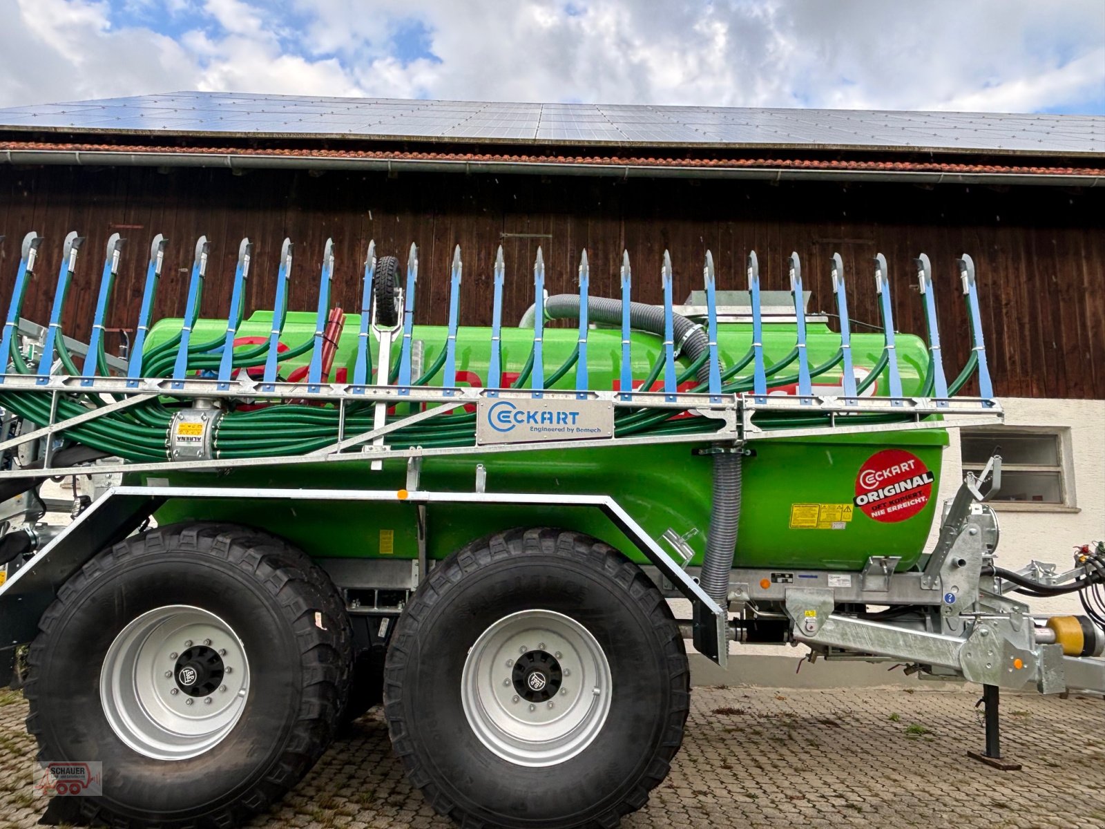 Pumpfass des Typs Eckart Lupus 131+, Neumaschine in Pfettrach bei Landshut (Bild 2)