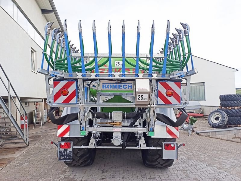 Pumpfass des Typs Eckart LUPUS 131+ Tandempumpfass, Neumaschine in St. Marienkirchen (Bild 4)