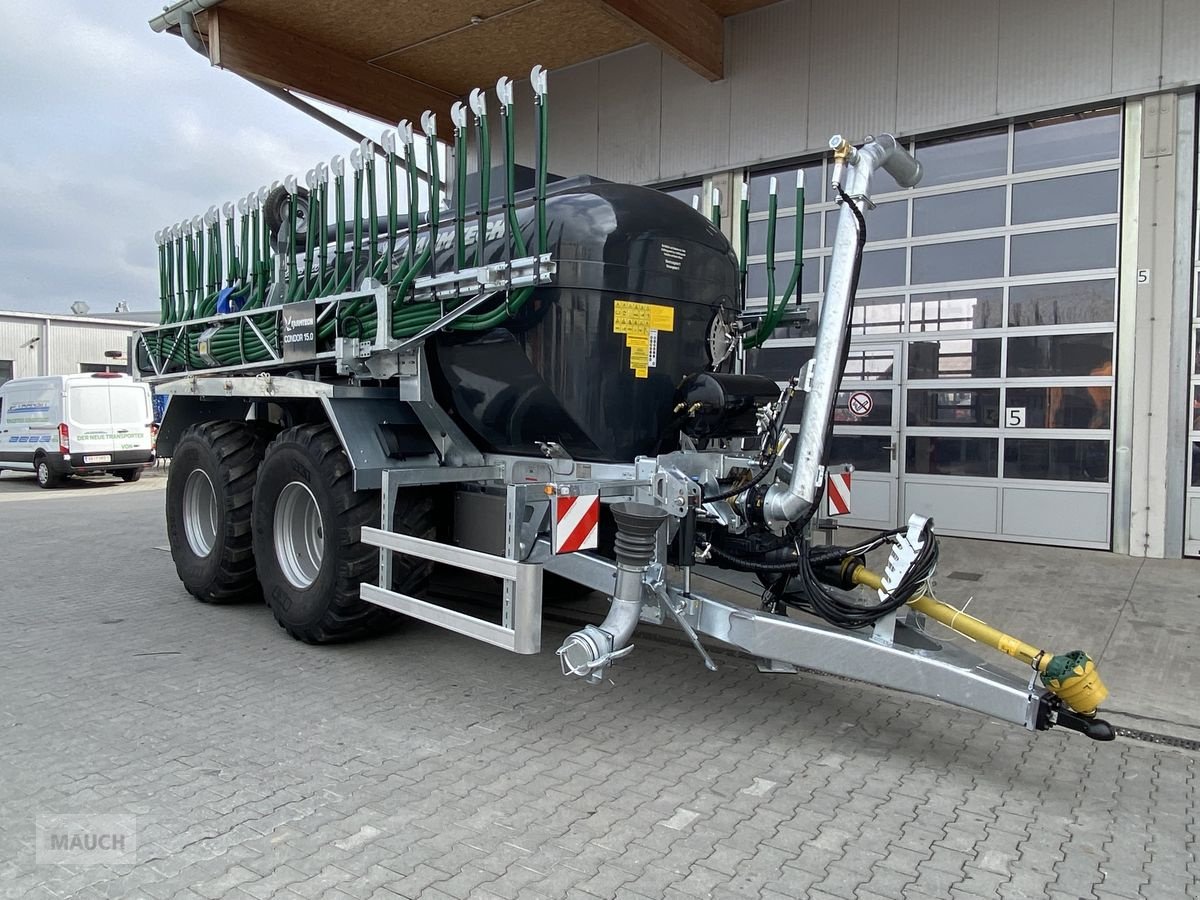 Pumpfass des Typs Farmtech Polycis 1400 + Schleppschuhverteiler Condor 15.0, Neumaschine in Burgkirchen (Bild 2)