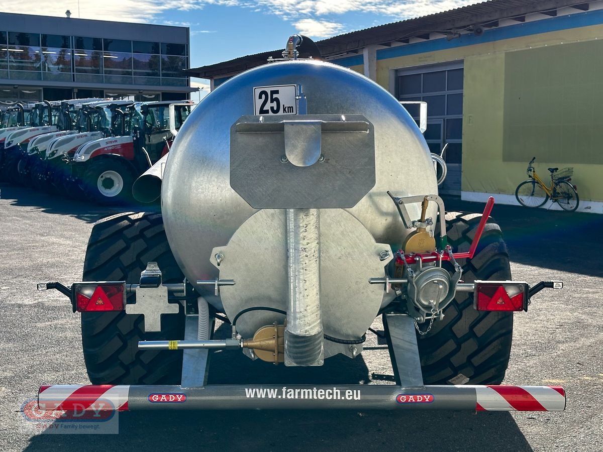 Pumpfass des Typs Farmtech SUPERCIS 650, Neumaschine in Lebring (Bild 4)