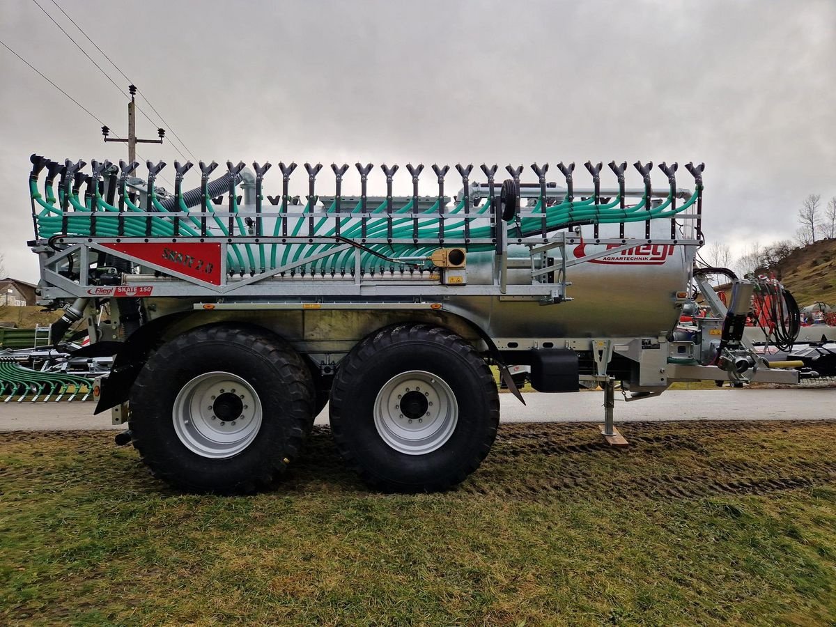 Pumpfass del tipo Fliegl PFW 12000 DUO Line Plus + SKATE 150 2.0, Neumaschine In Grünbach (Immagine 6)