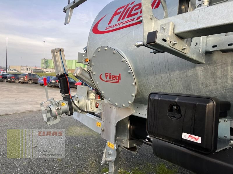 Pumpfass des Typs Fliegl PFW 12000 DUO LINE+ SKATE 150, Neumaschine in Hollfeld (Bild 11)