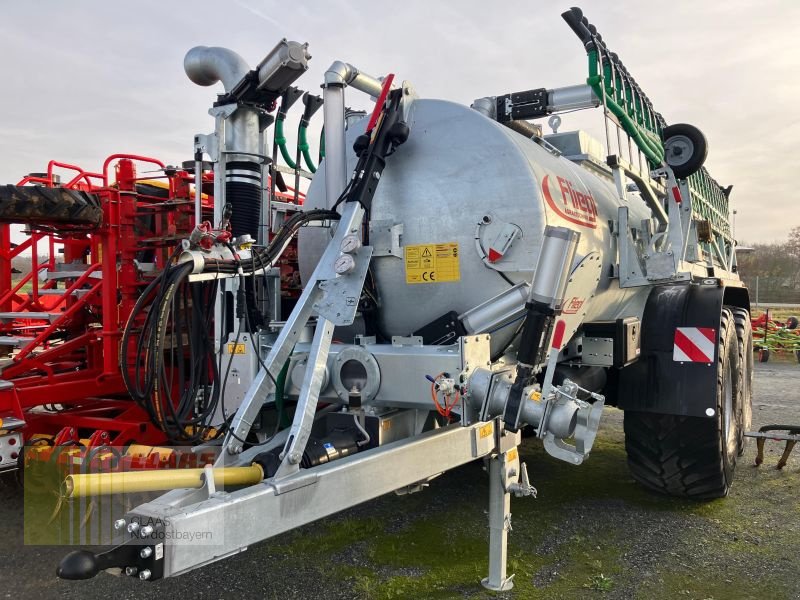 Pumpfass des Typs Fliegl PFW 12000 DUO LINE+ SKATE 150, Neumaschine in Hollfeld (Bild 1)