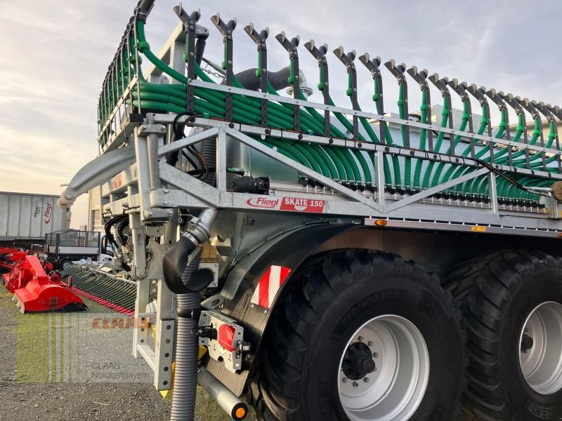 Pumpfass des Typs Fliegl PFW 12000 DUO LINE+ SKATE 150, Neumaschine in Hollfeld (Bild 10)