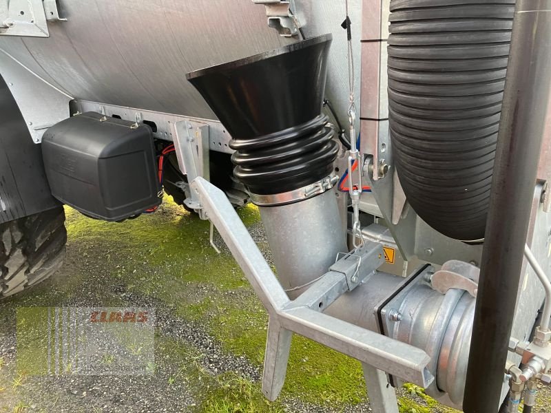 Pumpfass des Typs Fliegl PFW 12000 DUO LINE+ SKATE 150, Neumaschine in Hollfeld (Bild 14)