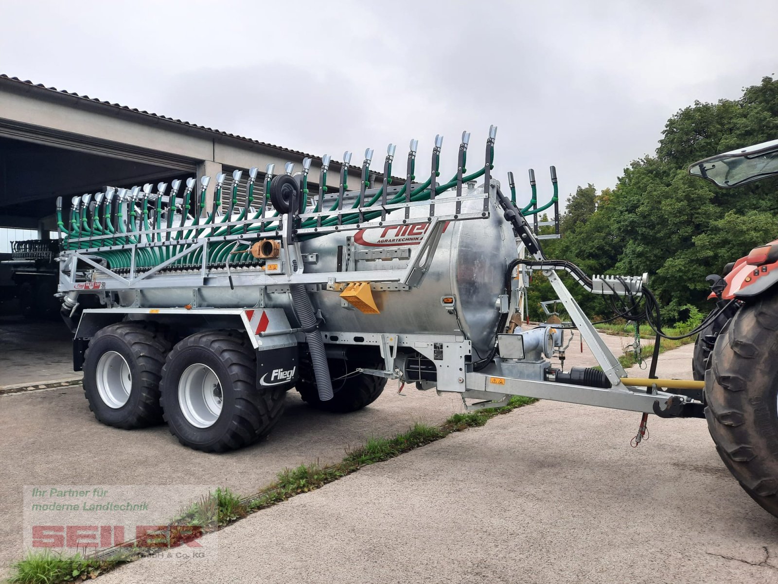 Pumpfass typu Fliegl PFW 12000 Maxx Line Tandem + Skate 150 12m³ / 15 m, Neumaschine v Ansbach (Obrázek 5)