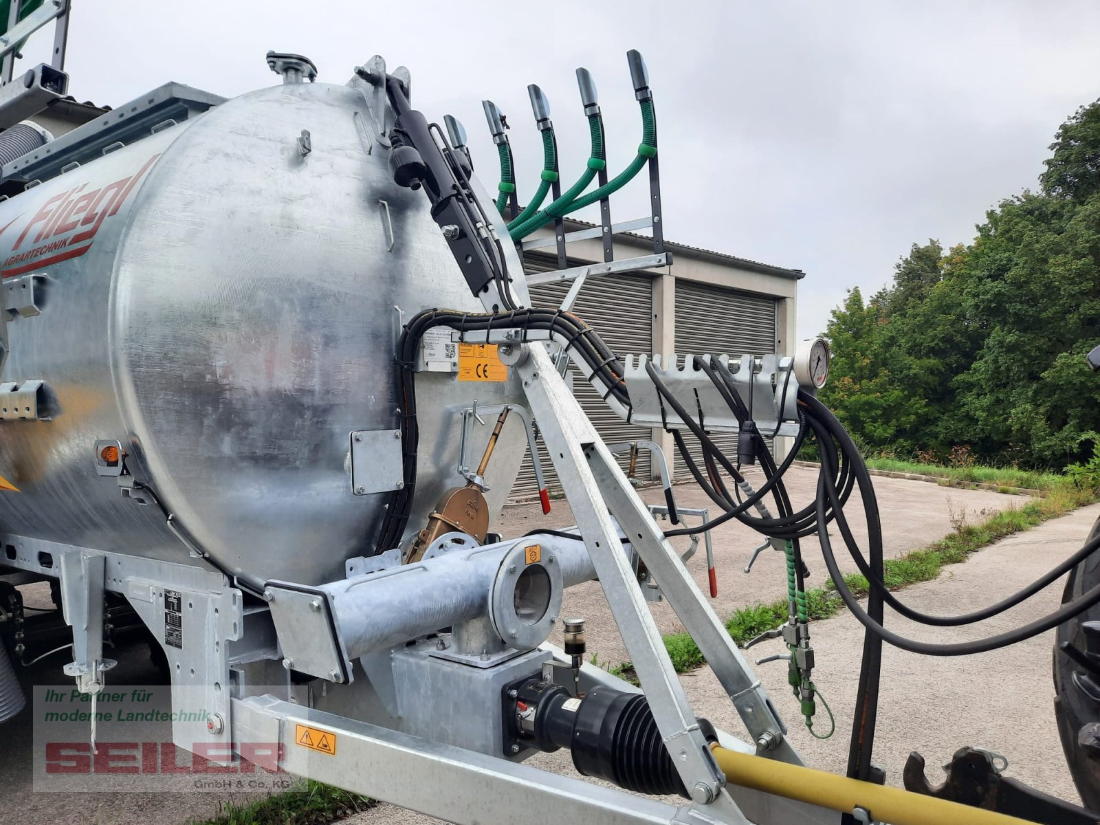 Pumpfass typu Fliegl PFW 12000 Maxx Line Tandem + Skate 150 12m³ / 15 m, Neumaschine v Ansbach (Obrázek 14)