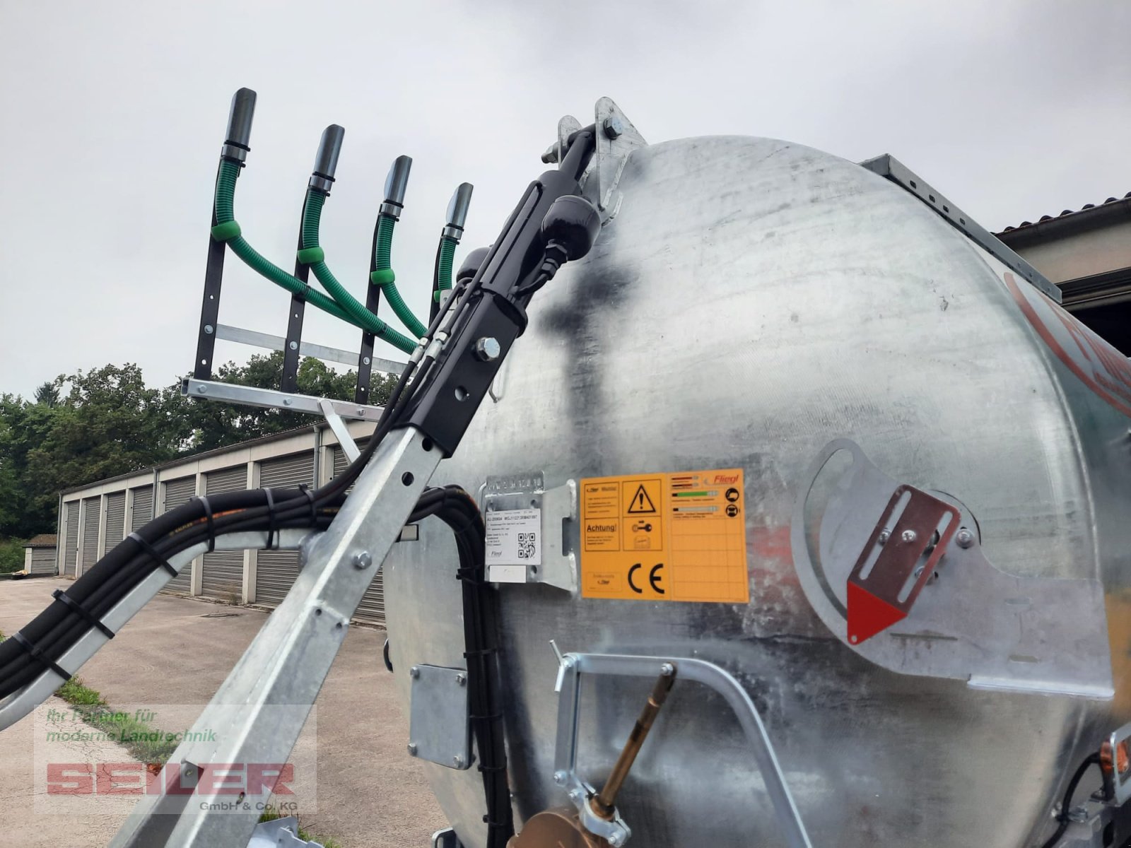 Pumpfass typu Fliegl PFW 12000 Maxx Line Tandem + Skate 150 12m³ / 15 m, Neumaschine v Ansbach (Obrázek 15)