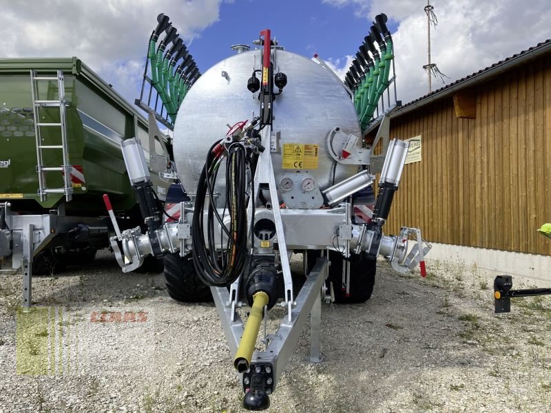 Pumpfass des Typs Fliegl PFW 12000 + SKATE 150, Neumaschine in Freystadt (Bild 2)