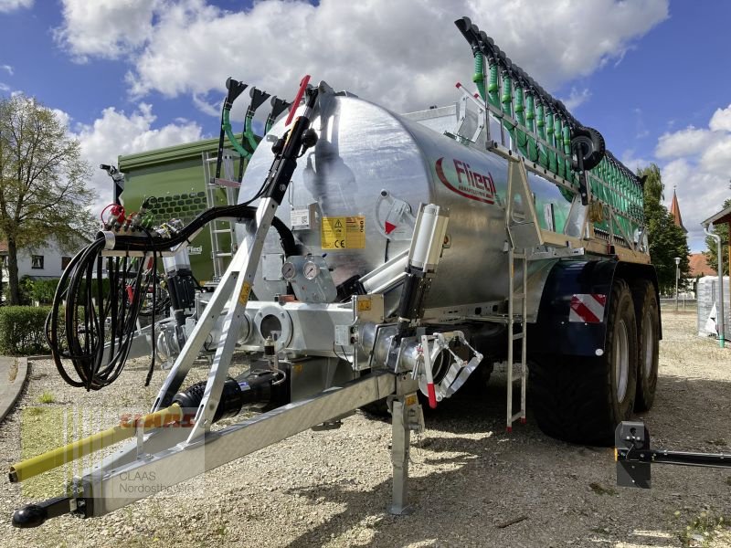 Pumpfass des Typs Fliegl PFW 12000 + SKATE 150, Neumaschine in Freystadt (Bild 3)