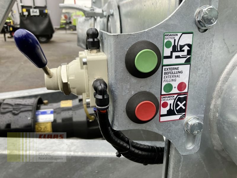 Pumpfass des Typs Fliegl PFW 8600 MAXX LINE 1-ACHS, Neumaschine in Cham (Bild 17)