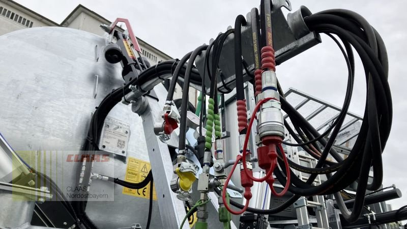 Pumpfass des Typs Fliegl PFW 8600 MAXX LINE 1-ACHS, Neumaschine in Cham (Bild 15)