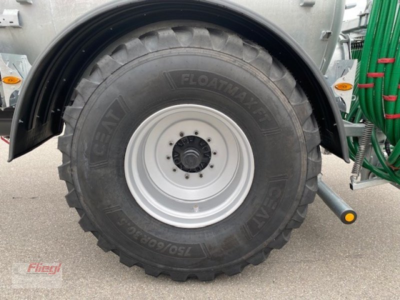 Pumpfass van het type Fliegl PFW 8600l Einachs Maxx Line, Neumaschine in Mühldorf (Foto 4)