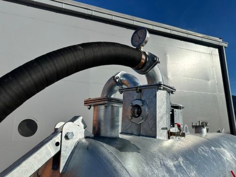 Pumpfass del tipo Fliegl Vakuumfass 4000l Jumbo Line Güllefass, Neumaschine en Tamsweg (Imagen 9)