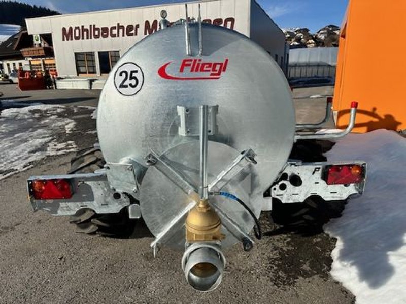 Pumpfass del tipo Fliegl Vakuumfass 4000l Jumbo Line Güllefass, Neumaschine en Tamsweg (Imagen 15)