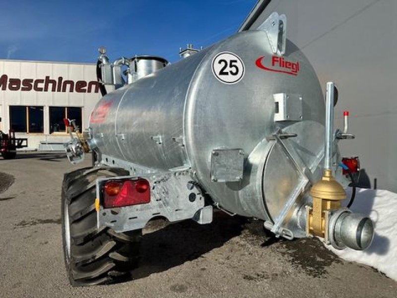 Pumpfass del tipo Fliegl Vakuumfass 4000l Jumbo Line Güllefass, Neumaschine en Tamsweg (Imagen 14)