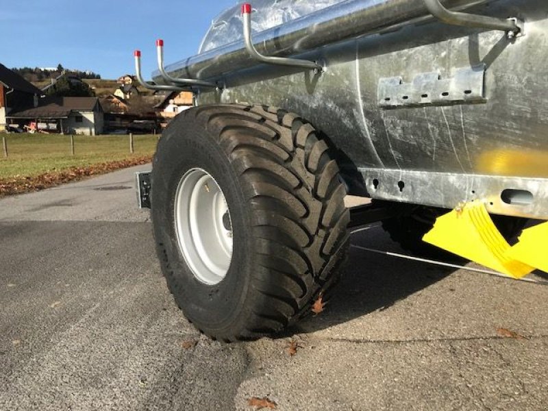 Pumpfass des Typs Fliegl Vakuumfass 5000l Jumbo Line Güllefass, Neumaschine in Tamsweg (Bild 9)