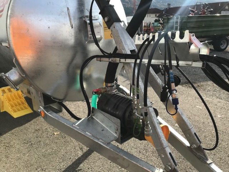 Pumpfass des Typs Fliegl Vakuumfass 6200l Jumbo Line Güllefass, Neumaschine in Tamsweg (Bild 14)
