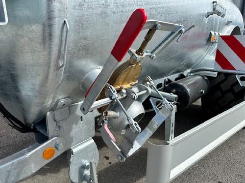 Pumpfass des Typs Fliegl Vakuumfass 7500l Jumbo Line Güllefass, Neumaschine in Tamsweg (Bild 14)