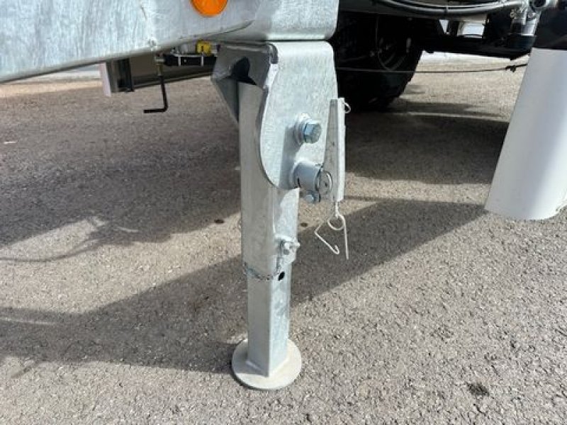 Pumpfass des Typs Fliegl Vakuumfass 7500l Jumbo Line Güllefass, Neumaschine in Tamsweg (Bild 15)